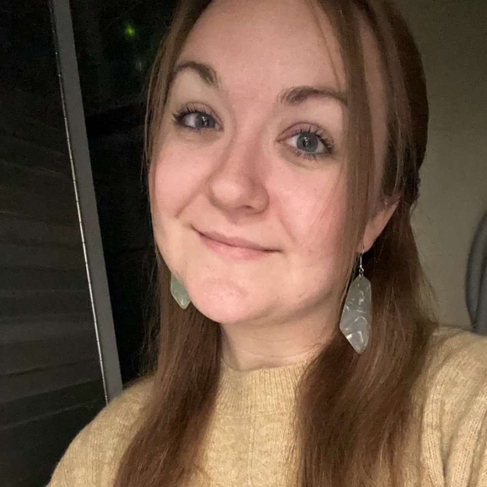 Meet your Posher, Laura